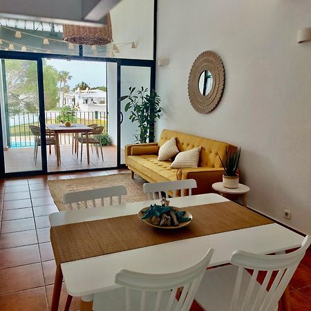 Casa Tortuga Con Piscina Com Apartment Кала'н Бош Екстериор снимка
