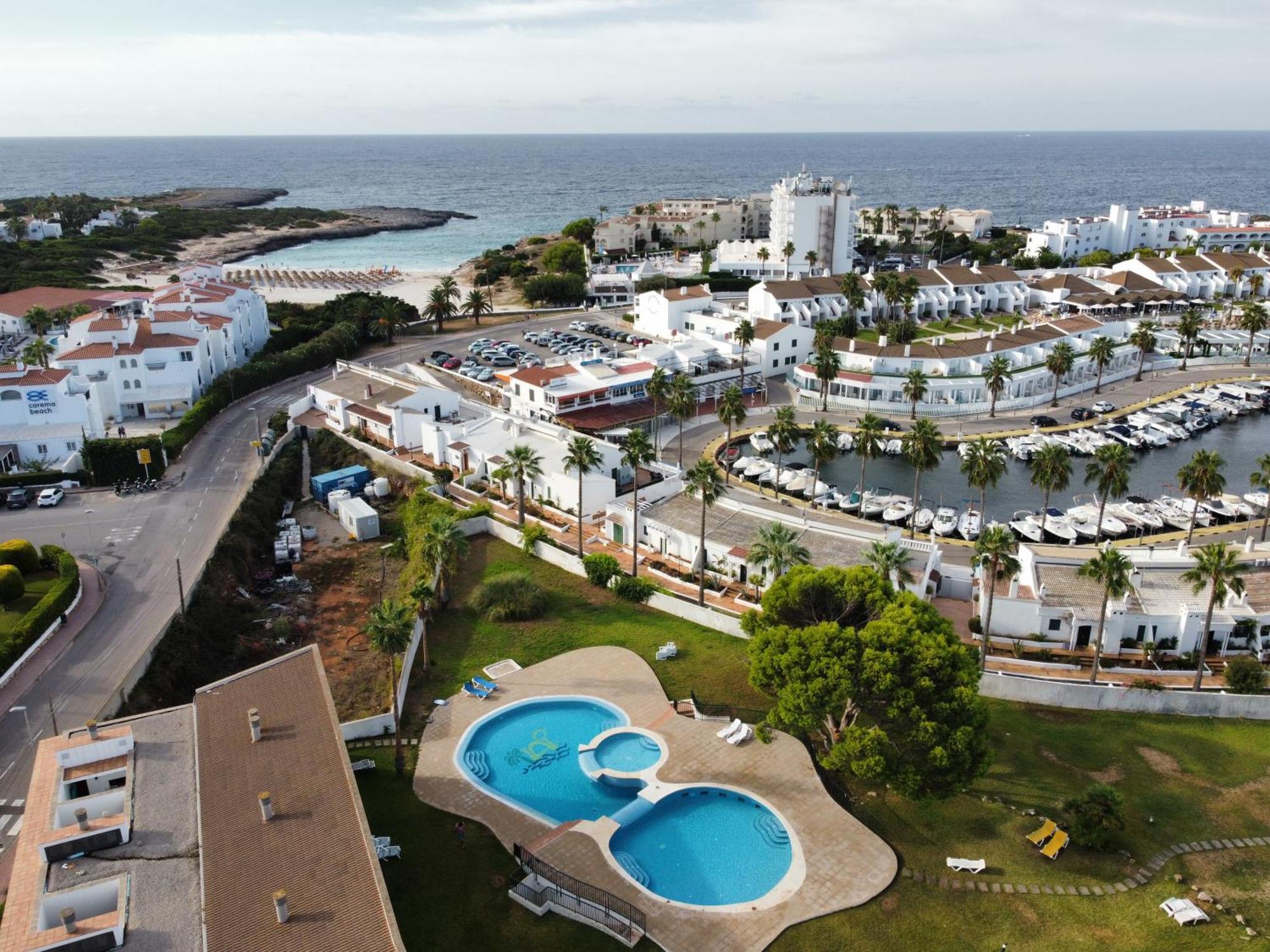 Casa Tortuga Con Piscina Com Apartment Кала'н Бош Екстериор снимка