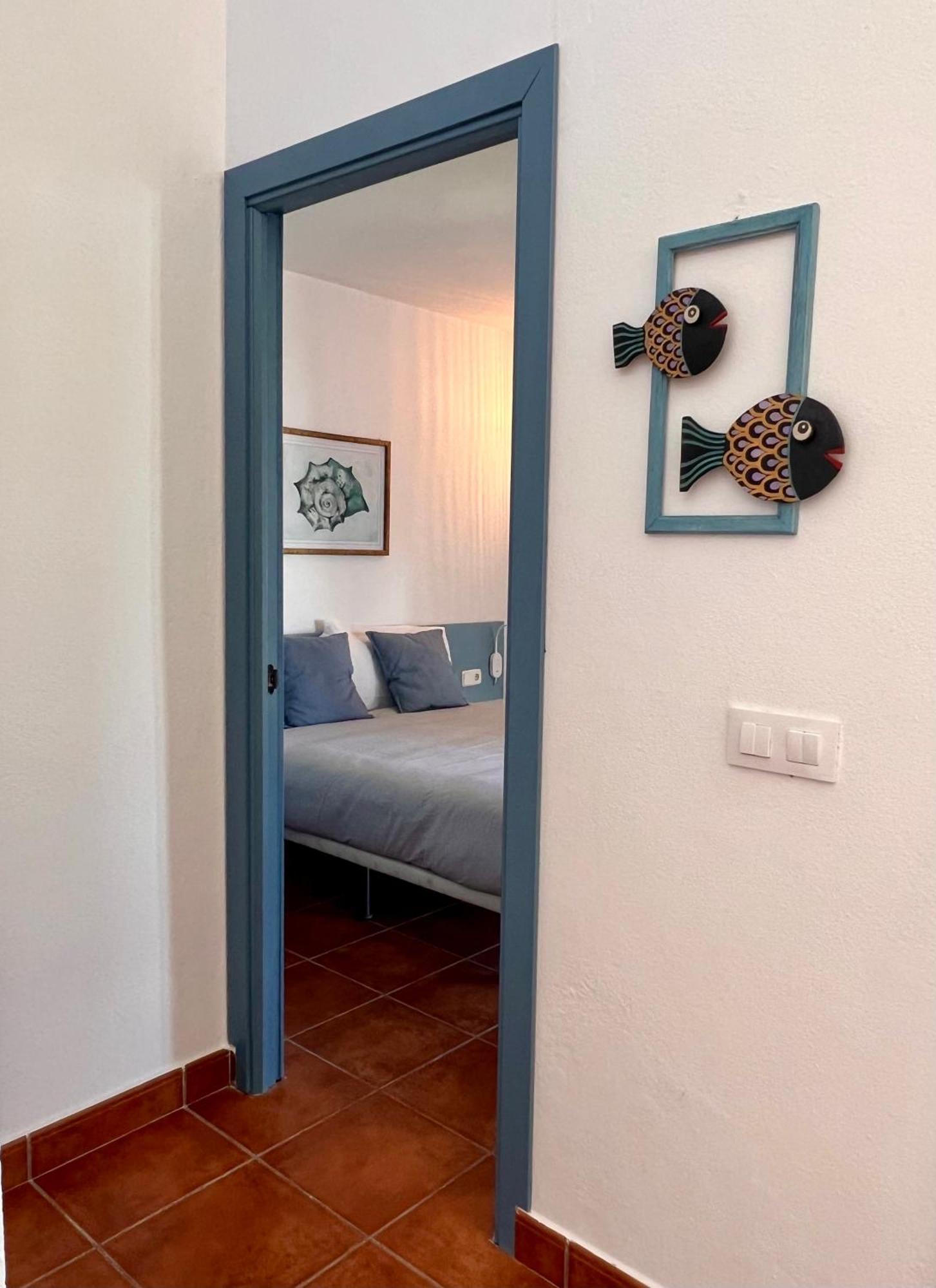 Casa Tortuga Con Piscina Com Apartment Кала'н Бош Екстериор снимка