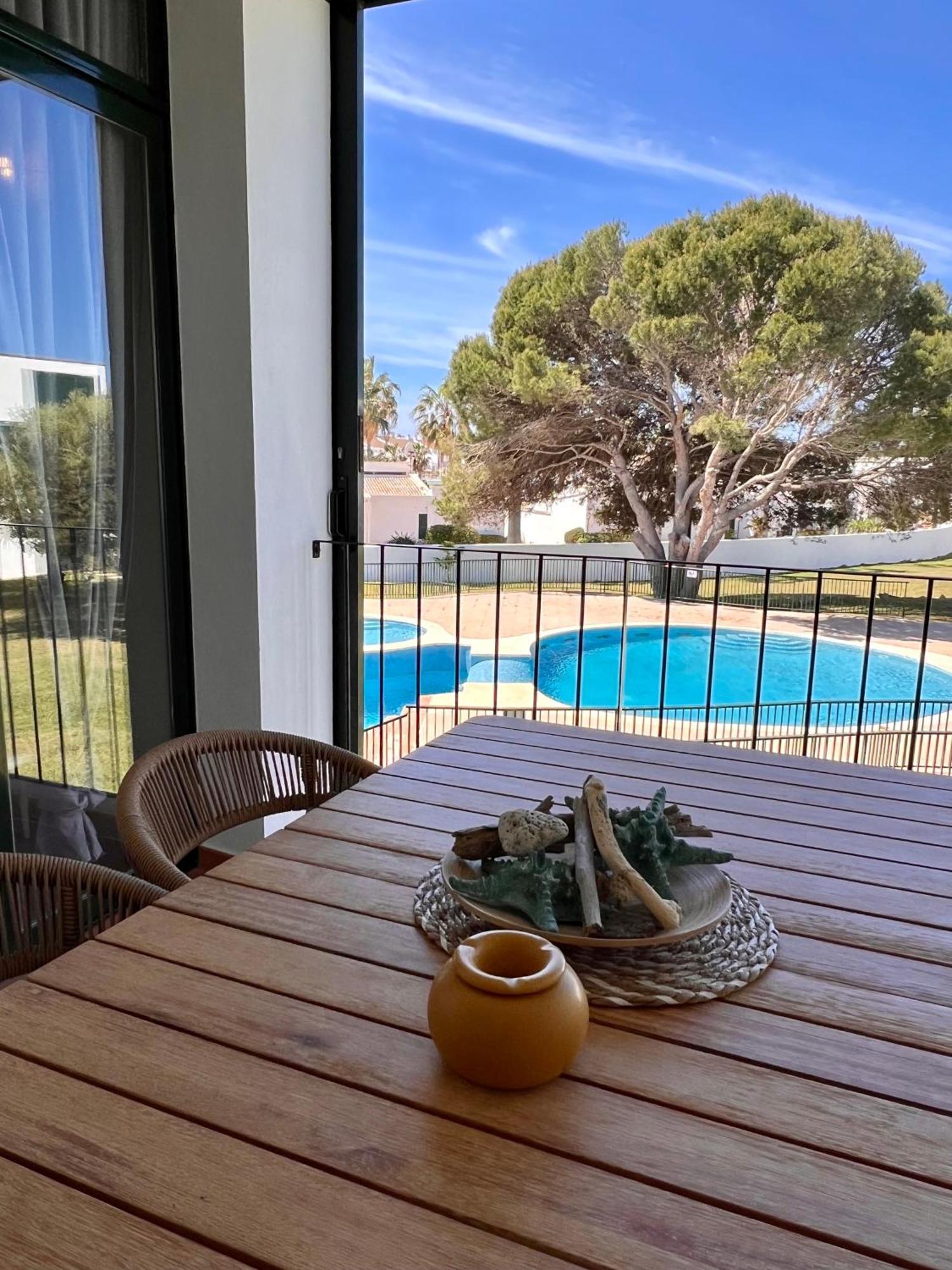 Casa Tortuga Con Piscina Com Apartment Кала'н Бош Екстериор снимка