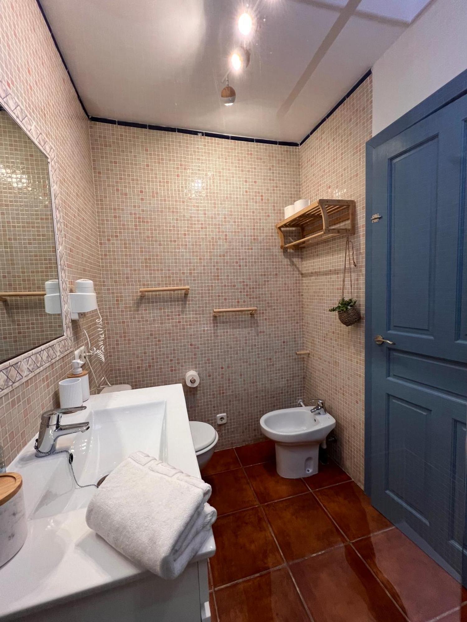 Casa Tortuga Con Piscina Com Apartment Кала'н Бош Екстериор снимка